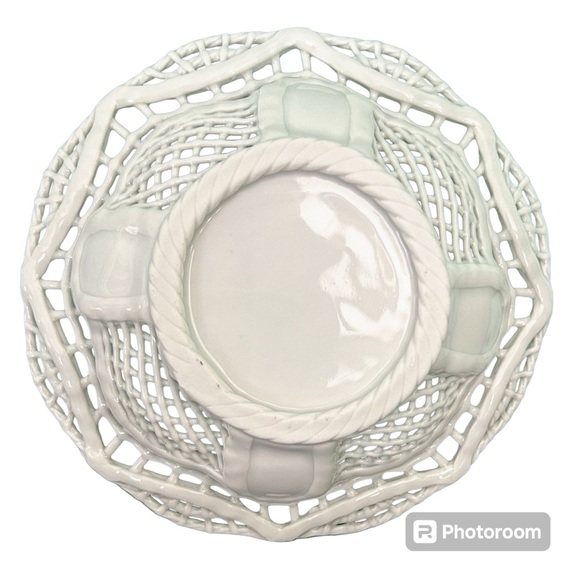 Vintage Porcelain Floral Lattice Design Bowl - Picture 5 of 5